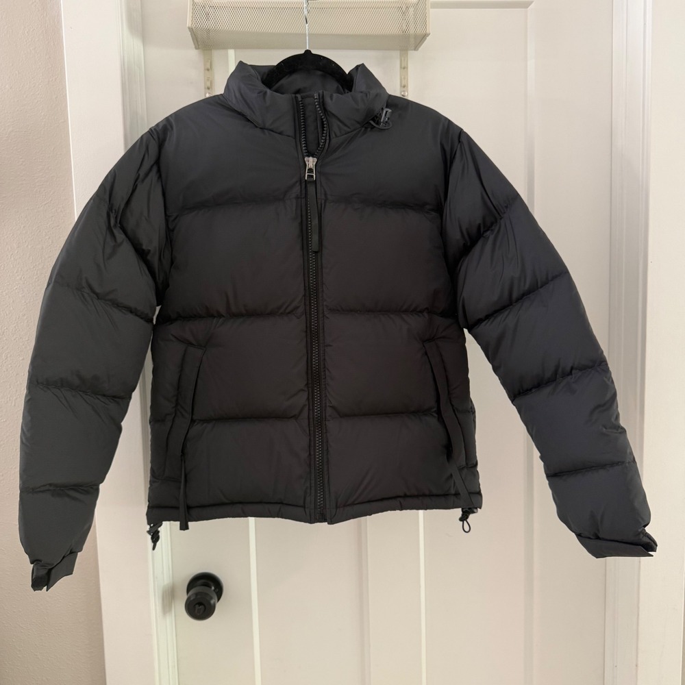 Quince Mens Responsible Down Puffer Jacket Black Small Gorpcore Minimalist Coat